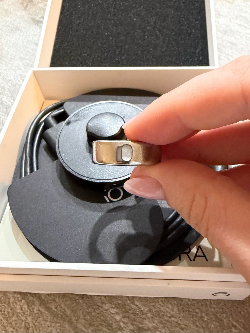 Oura Gen 3 Smart Ring with Charging Dock and cord - Silver 8